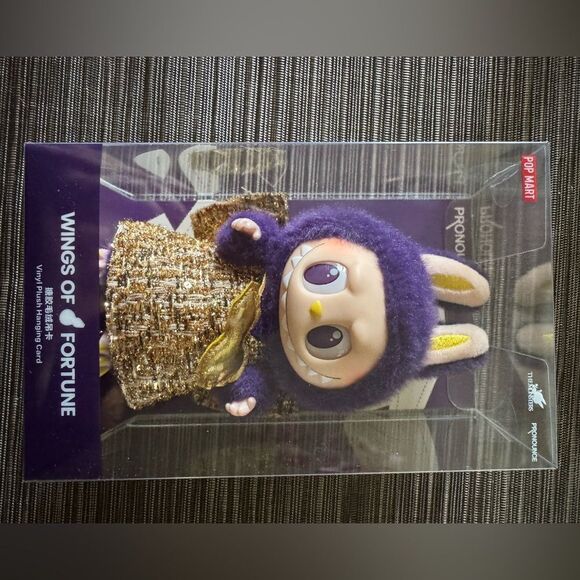LABUBU * PRONOUNCE - WINGS OF FORTUNE Vinyl Plush Hanging Card - Picture 8 of 13